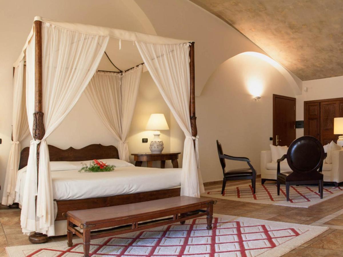 Hotel Costa dei Fiori Santa Margherita di Pula Esterno foto