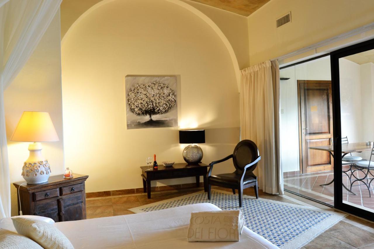 Hotel Costa dei Fiori Santa Margherita di Pula Esterno foto