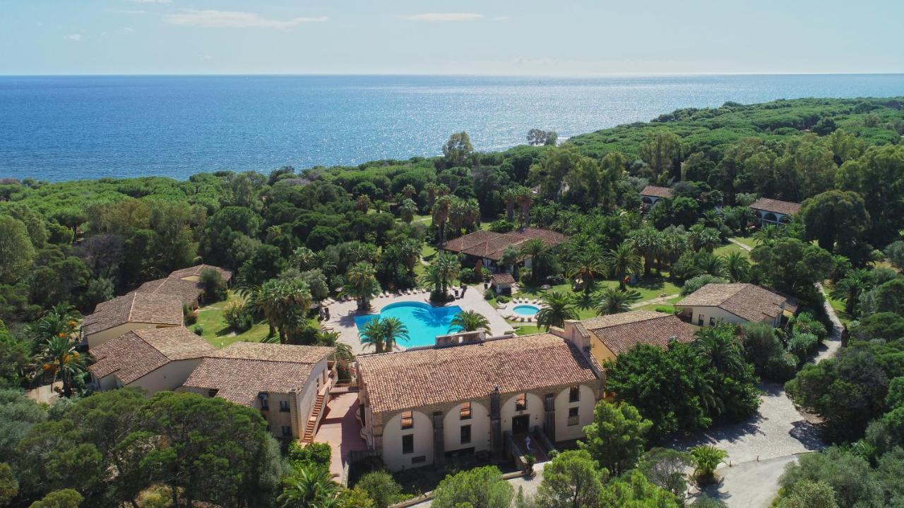 Hotel Costa dei Fiori Santa Margherita di Pula Esterno foto