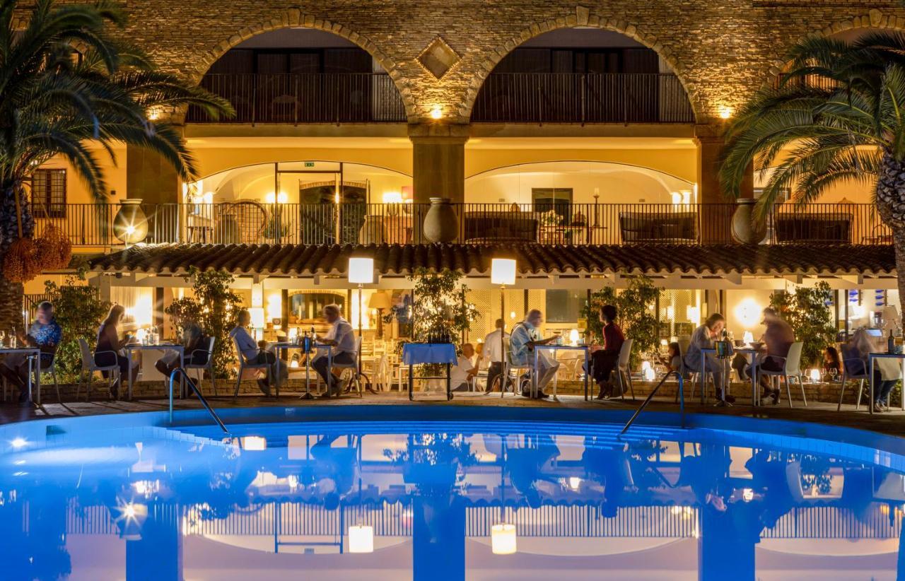 Hotel Costa dei Fiori Santa Margherita di Pula Esterno foto