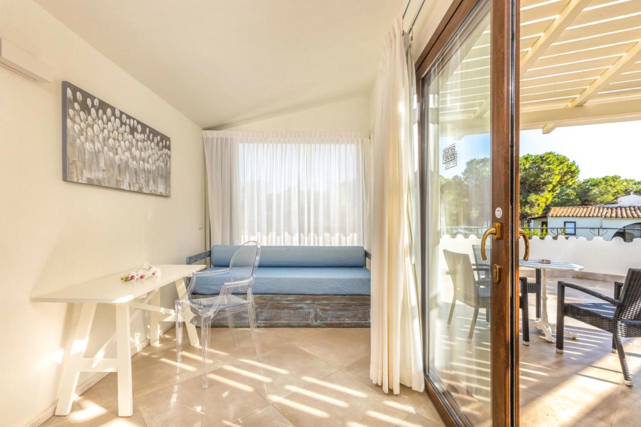 Hotel Costa dei Fiori Santa Margherita di Pula Esterno foto
