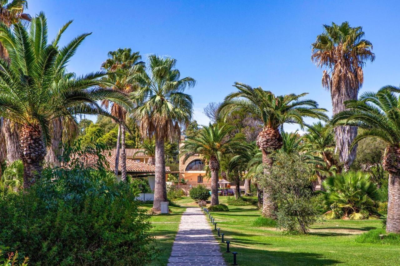 Hotel Costa dei Fiori Santa Margherita di Pula Esterno foto