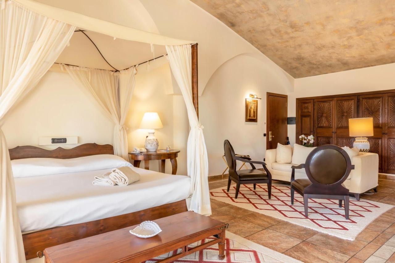 Hotel Costa dei Fiori Santa Margherita di Pula Esterno foto